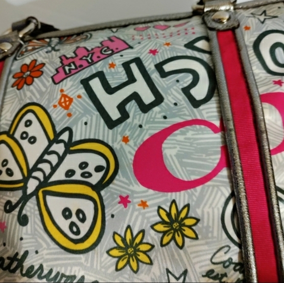 VINTAGE COACH Bandana Graffiti Butterfly Shoulder Tote Bag & Matching Wristlet - Picture 14 of 16